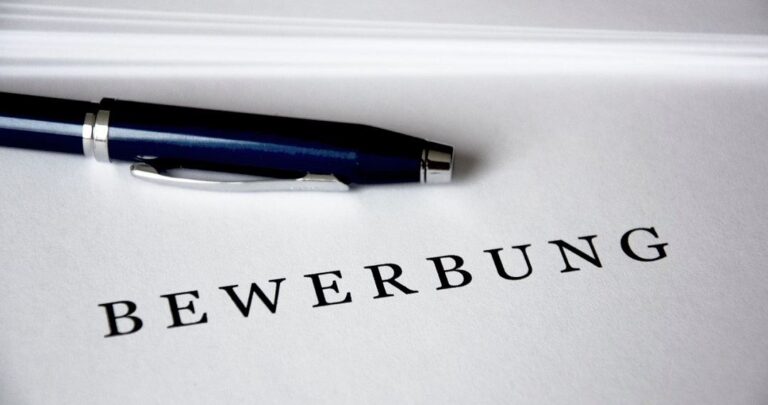 Bewerbungsanschreiben: Tipps, Muster & Vorlagen